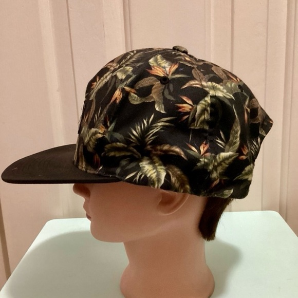 Billabong Floral Print Flat Brim Snapback Hat - Picture 5 of 7